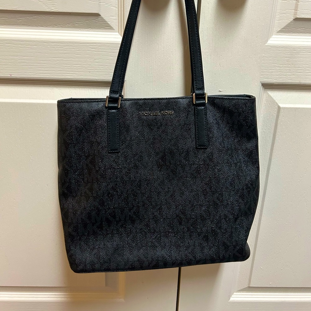 Lightly Used Michael Kors Medium Bag All Black